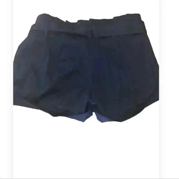 Woman navy shorts size Medium never worn - Picture 4 of 4